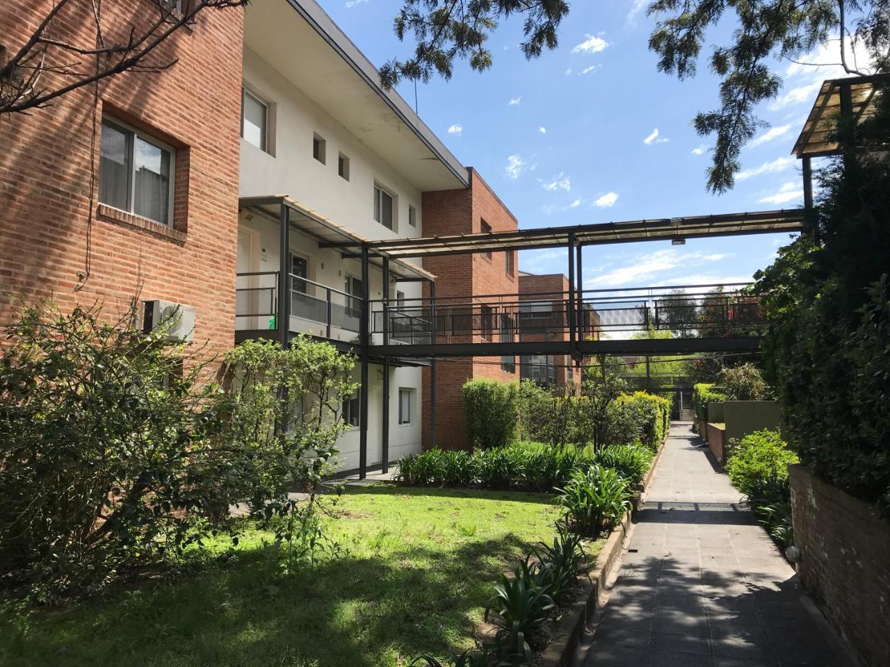 Hermoso En Country Hosp Univ Austral