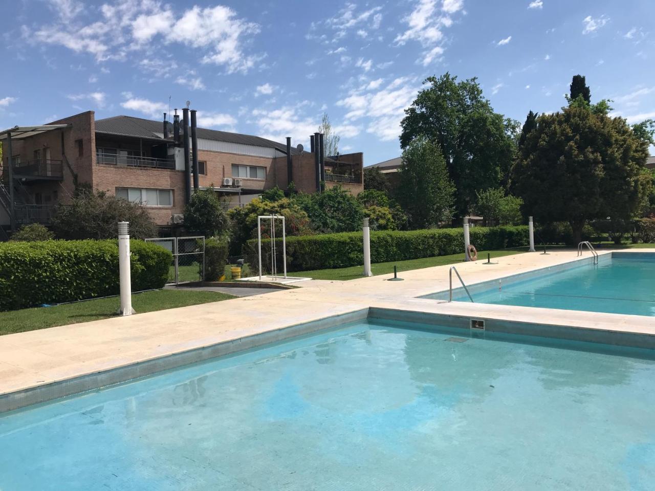 Hermoso En Country Hosp Univ Austral Apartamento Pilar (Buenos Aires)