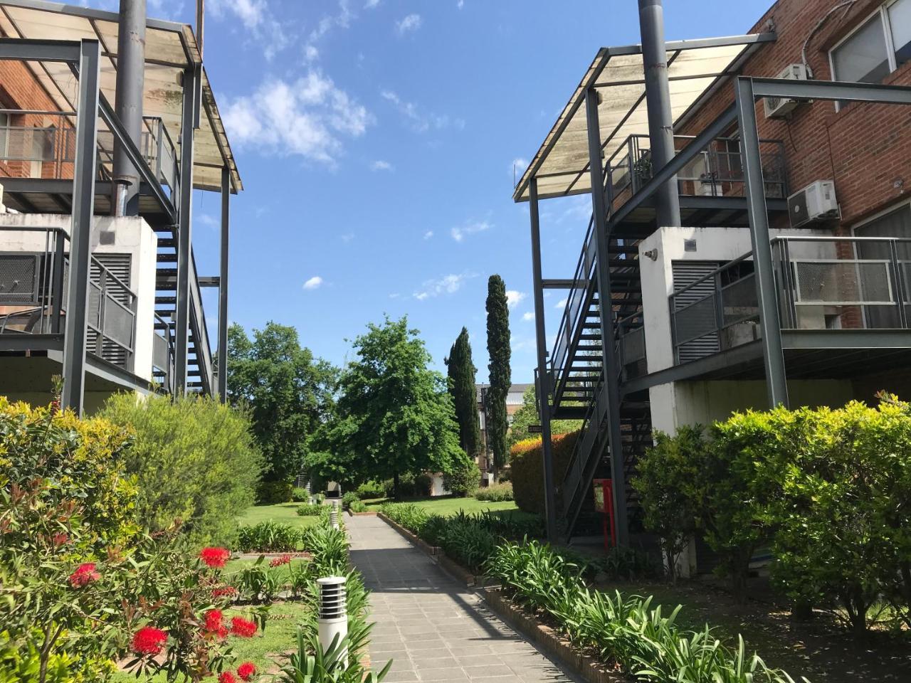 Apartamento Hermoso En Country Hosp Univ Austral