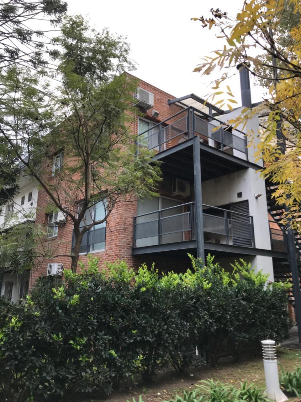 Hermoso En Country Hosp Univ Austral * Pilar (Buenos Aires)
