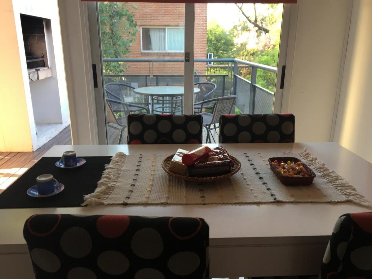 Hermoso En Country Hosp Univ Austral * Pilar (Buenos Aires)